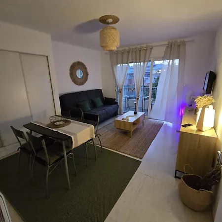 Juan-les-pins Apartman *